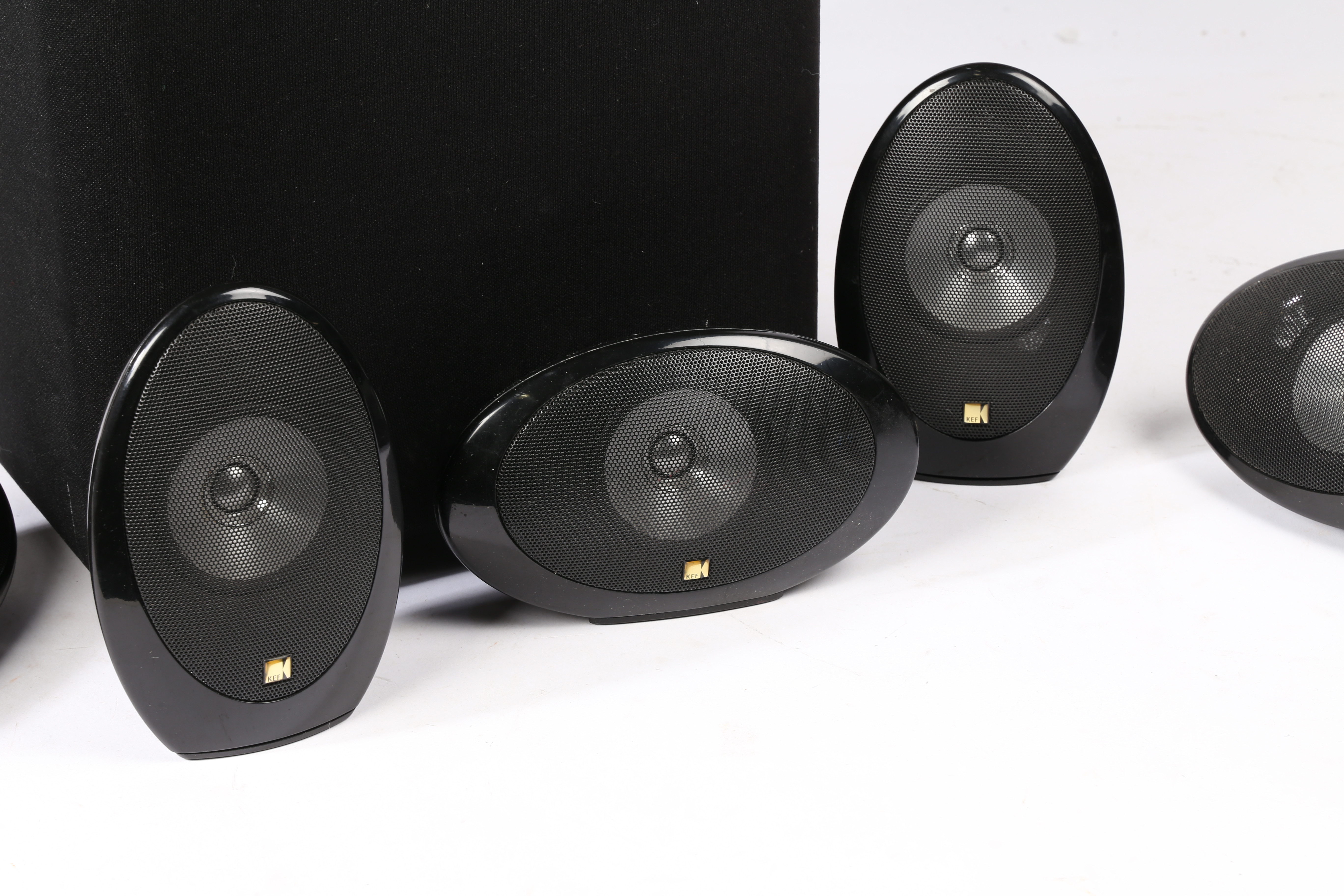 KEF KUBE-1 SUB AND 1000 SERIES HOME THEATRE SPEAKER SYSTEM. - Image 8 of 8