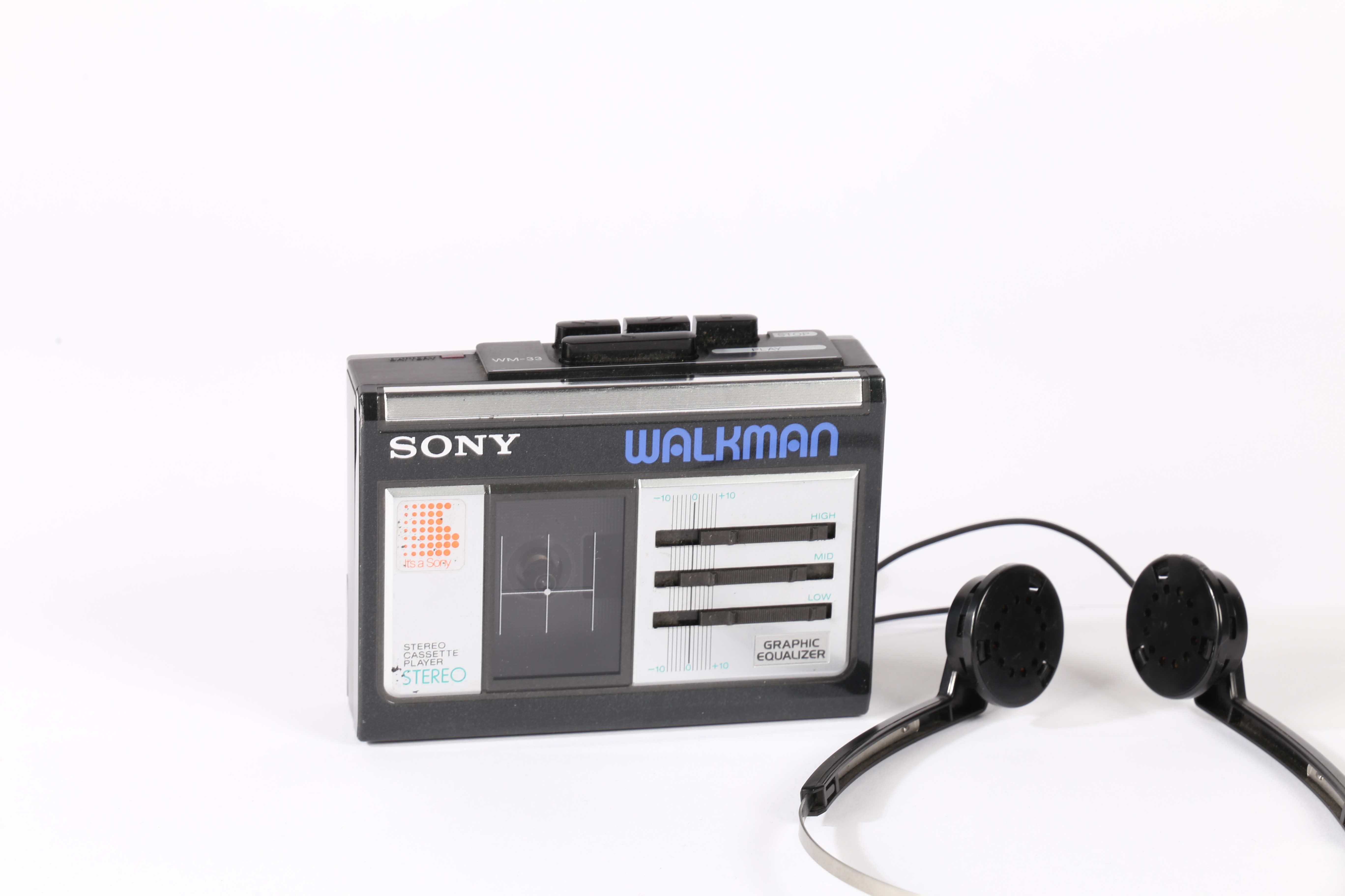 A SONY WALKMAN AND HEADPHONES. - Image 2 of 5