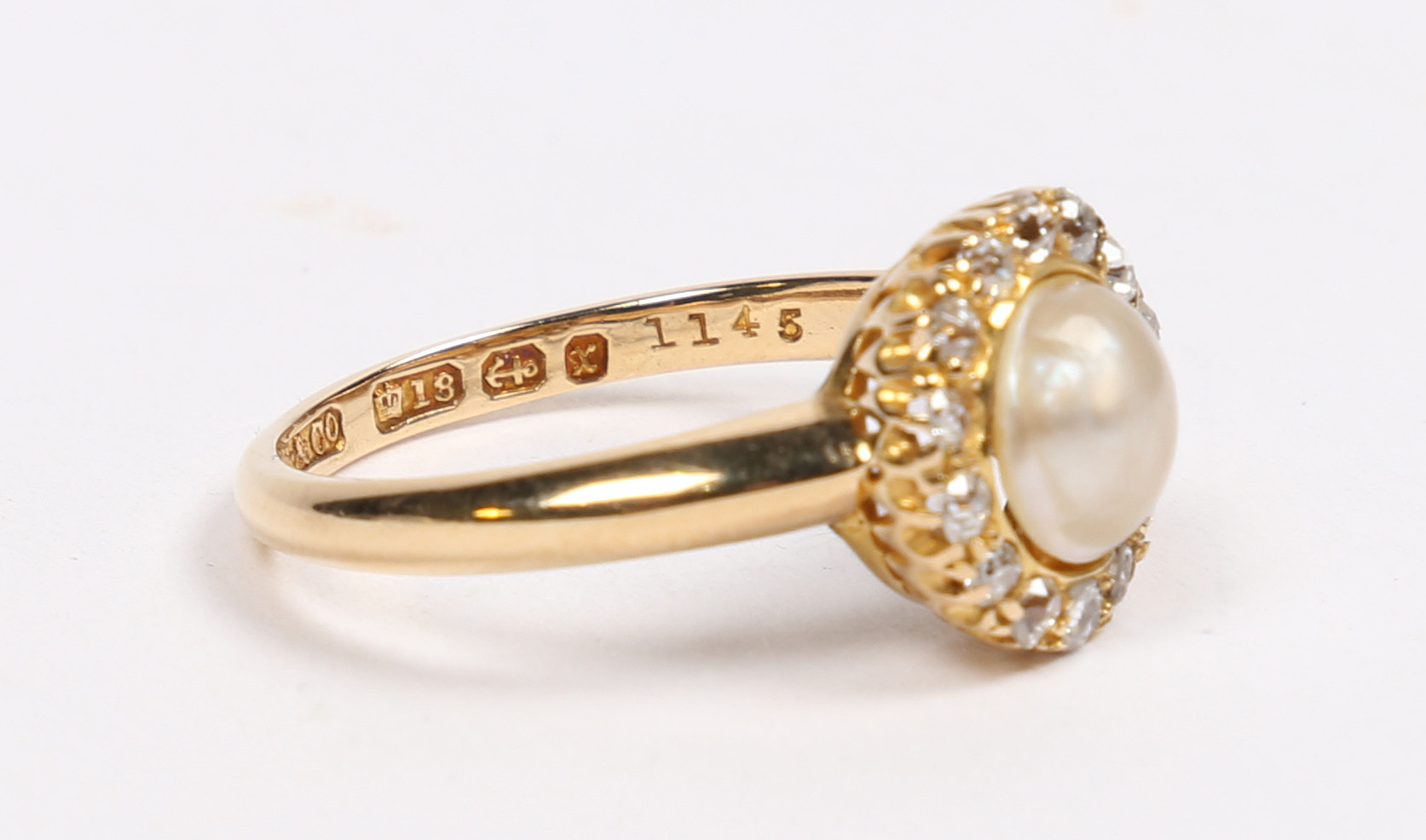 A VICTORIAN 18 CARAT GOLD, PEARL AND DIAMOND RING. - Bild 6 aus 7