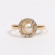 A VICTORIAN 18 CARAT GOLD, PEARL AND DIAMOND RING.