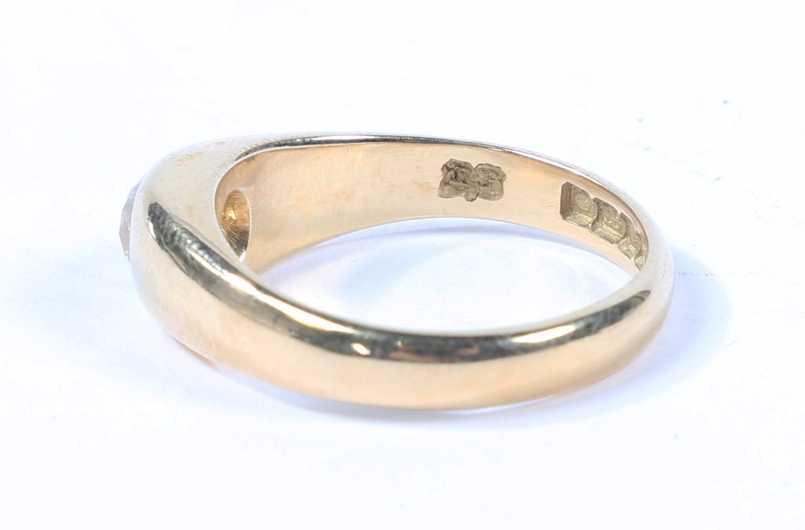 A GENTLEMANS 18 CARAT GOLD AND DIAMOND GYPSY RING. - Bild 4 aus 7