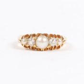 A YELLOW METAL, PEARL AND DIAMOND RING.