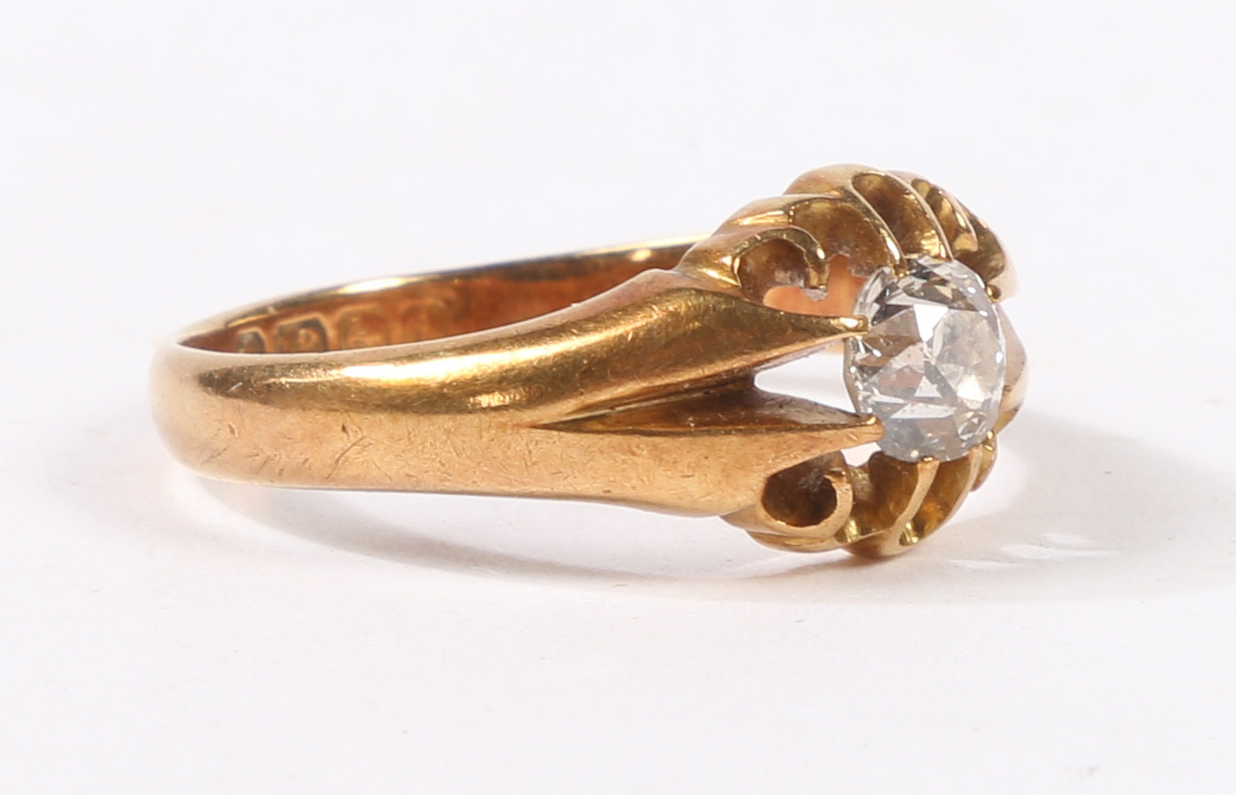 A GENTLEMANS 18 CARAT GOLD AND DIAMOND RING. - Bild 5 aus 5