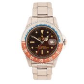 A ROLEX OYSTER PERPETUAL GMT MASTER STAINLESS STEEL GENTLEMAN'S WRISTWATCH.