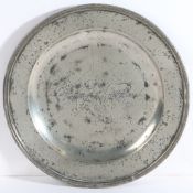 AN EARLY 19TH CENTURY PEWTER APPLIED REEDED RIM PLATE, BRISTOL, CIRCA 1820-40.