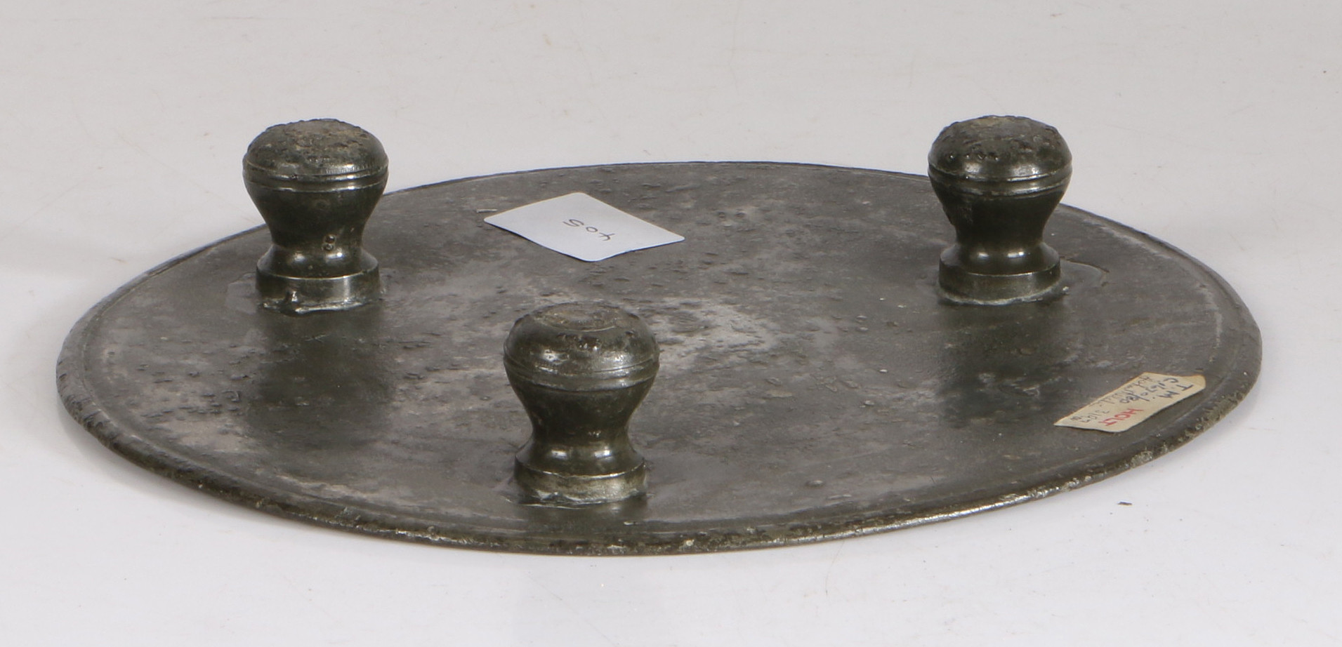 A RARE CHARLES II PEWTER FOOTED PLATE OR TAZZA, CIRCA 1660-80. - Image 3 of 4
