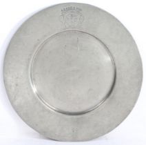 A 17TH CENTURY PEWTER BROAD-RIM PLATE, FRENCH, CIRCA 1640.