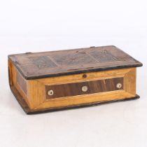 AN EARLY 19TH CENTURY STRAW-WORK SEWING/TRINKET BOX.
