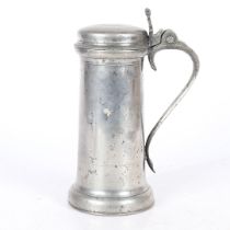 A SMALL CHARLES I PEWTER FLAGON, CIRCA 1630.