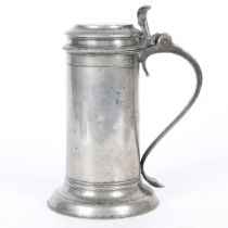 A SMALL CHARLES II PEWTER BEEFEATER FLAGON, CIRCA 1680.