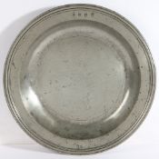 A RARE WILLIAM & MARY PEWTER MULTIPLE-REEDED RIM DISH, YORKSHIRE, CIRCA 1690.
