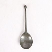 A MID-16TH CENTURY PEWTER ACORN KNOP SPOON, CIRCA 1550.