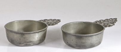 A RARE PAIR OF WILLIAM & MARY PEWTER PORRINGERS, CIRCA 1700.