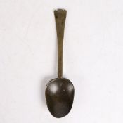 A LATTEN TRIFID SPOON, ENGLISH, CIRCA 1690.