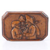 A 19TH CENTURY ALDER WOOD SNUFF BOX.