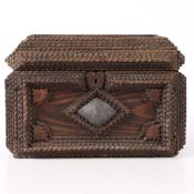 A 19TH CENTURY"TRAMP ART" WOODEN BOX.