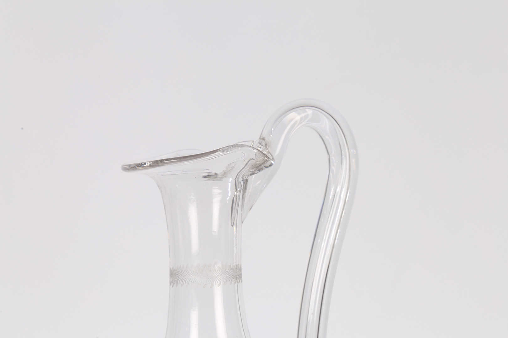 A VICTORIAN STOURBRIDGE GLASS CLARET JUG, CIRCA 1860. - Image 4 of 4