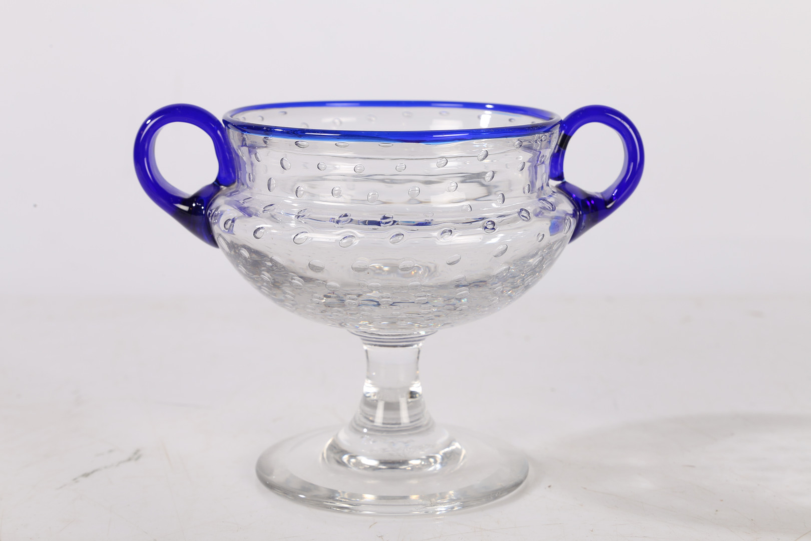 A SAINT LOUIS BUBBLE GLASS BOWL, FRENCH, CIRCA 1926. - Image 3 of 4