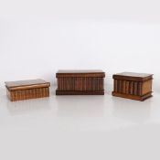 THREE EARLY 20TH CENTURY ITALIAN SORRENTO WARE OLIVE WOOD BOXES.