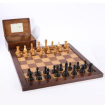 A VICTORIAN BRITISH CHESS COMPANY STROUD, ROYAL CHESSMEN NO 3 REGISTER 177079 COMPLETE SET WITH ORIG