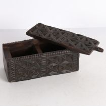 A 20TH CENTURY AFRICAN HARDWOOD SPICE BOX, POSSIBLY SWAHILI.