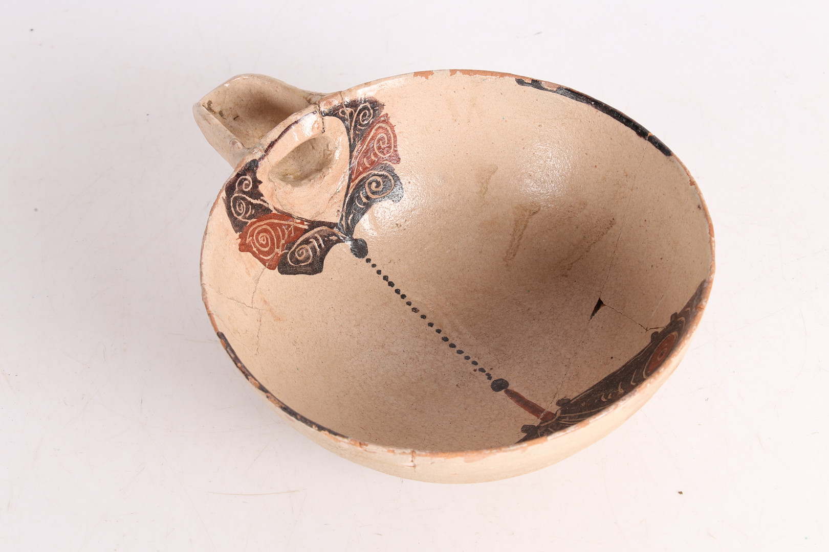 A SAMANID SLIP PAINTED POTTERY SPOUTED BOWL, 10TH CENTURY AD, PERSIA. - Image 4 of 8