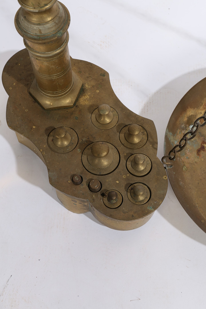 A LARGE PAIR OF 19TH/20TH CENTURY BRASS SCALES. - Image 11 of 12