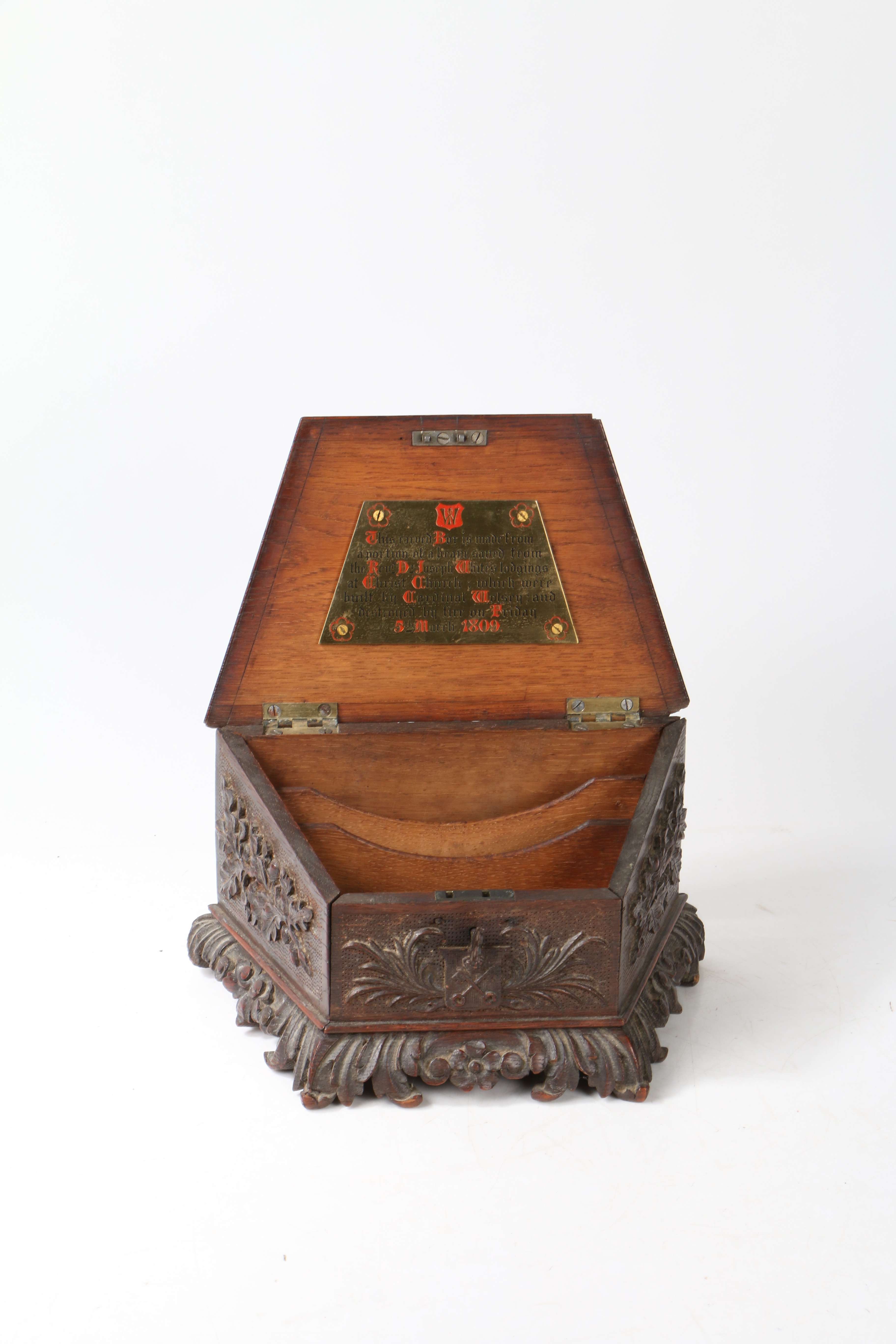 CHRIST CHURCH INTEREST - A 19TH CENTURY CARVED OAK BOX. - Image 8 of 10