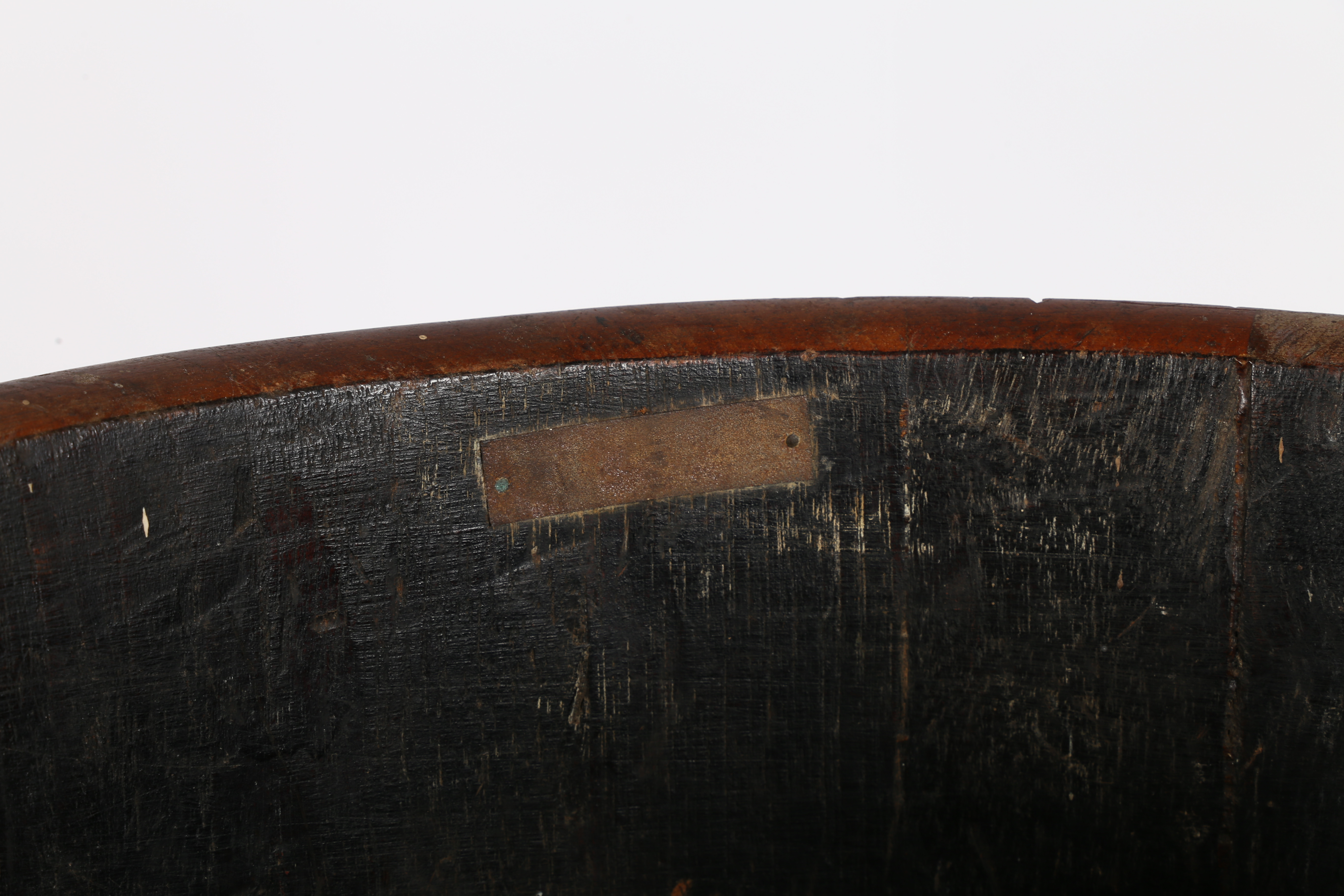 A TEAK AND COPPER BOUND BUCKET, PROBABLY MADE FROM THE TIMBER OF AN OLD SHIP. - Image 4 of 7