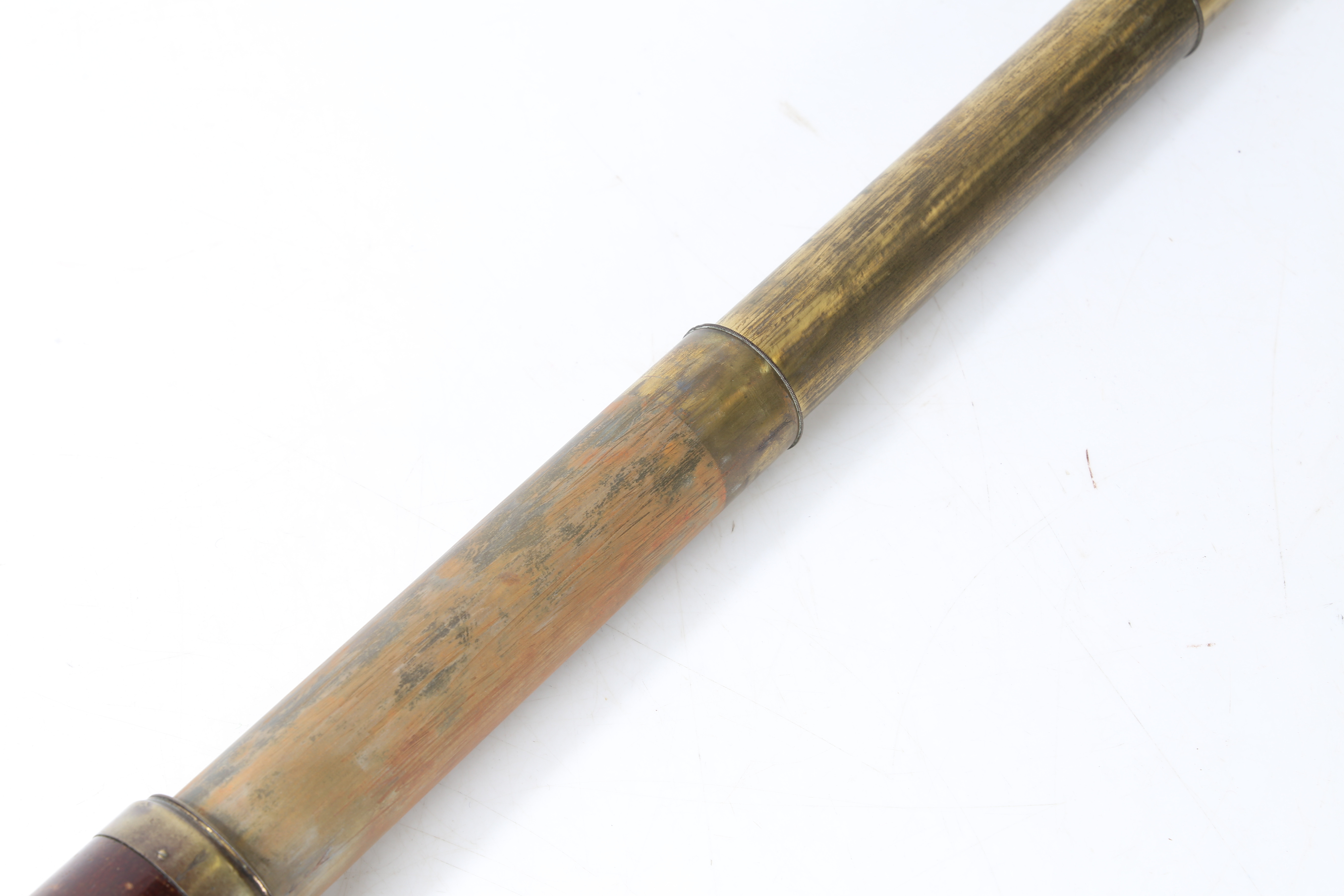 EARLY 19TH CENTURY BRASS AND BROWN LEATHER MOUNTED THREE DRAWER TELESCOPE BY DUDLEY ADAMS. - Image 3 of 6