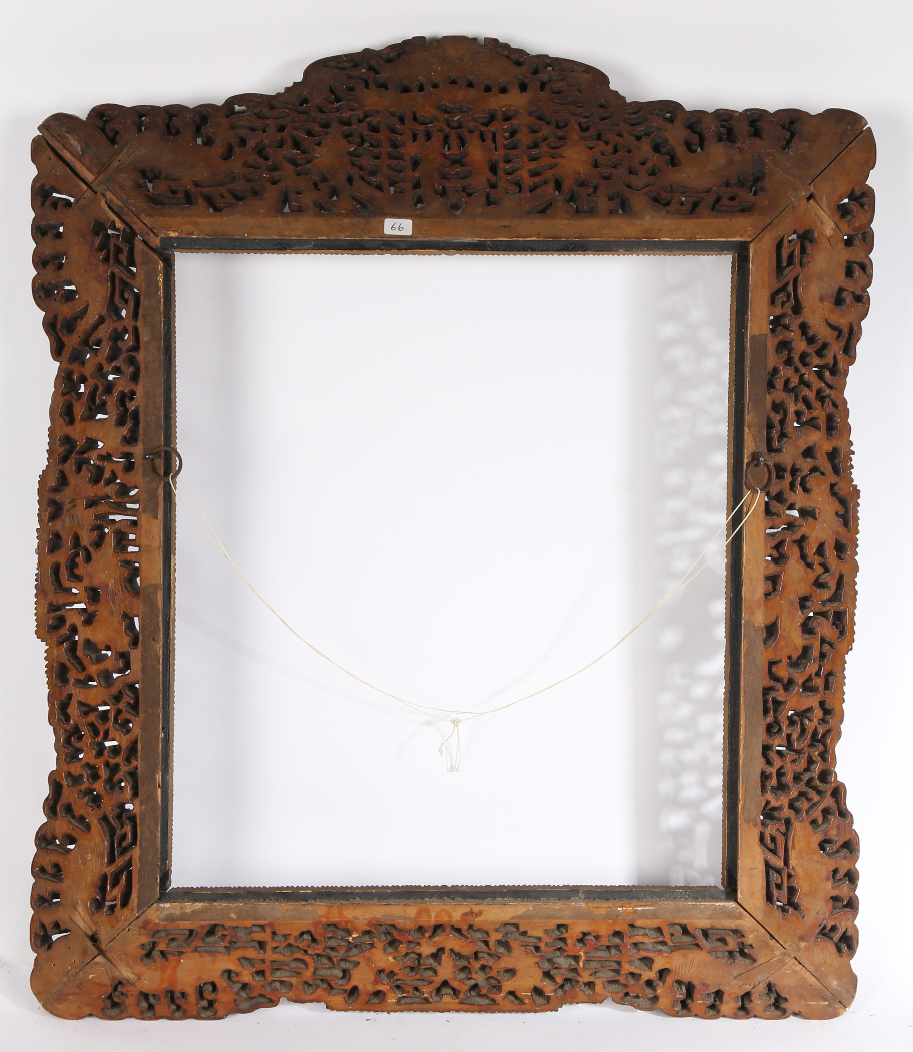 A 20TH CENTURY CANTON CARVED PRESENTATION PICTURE FRAME. - Image 5 of 6