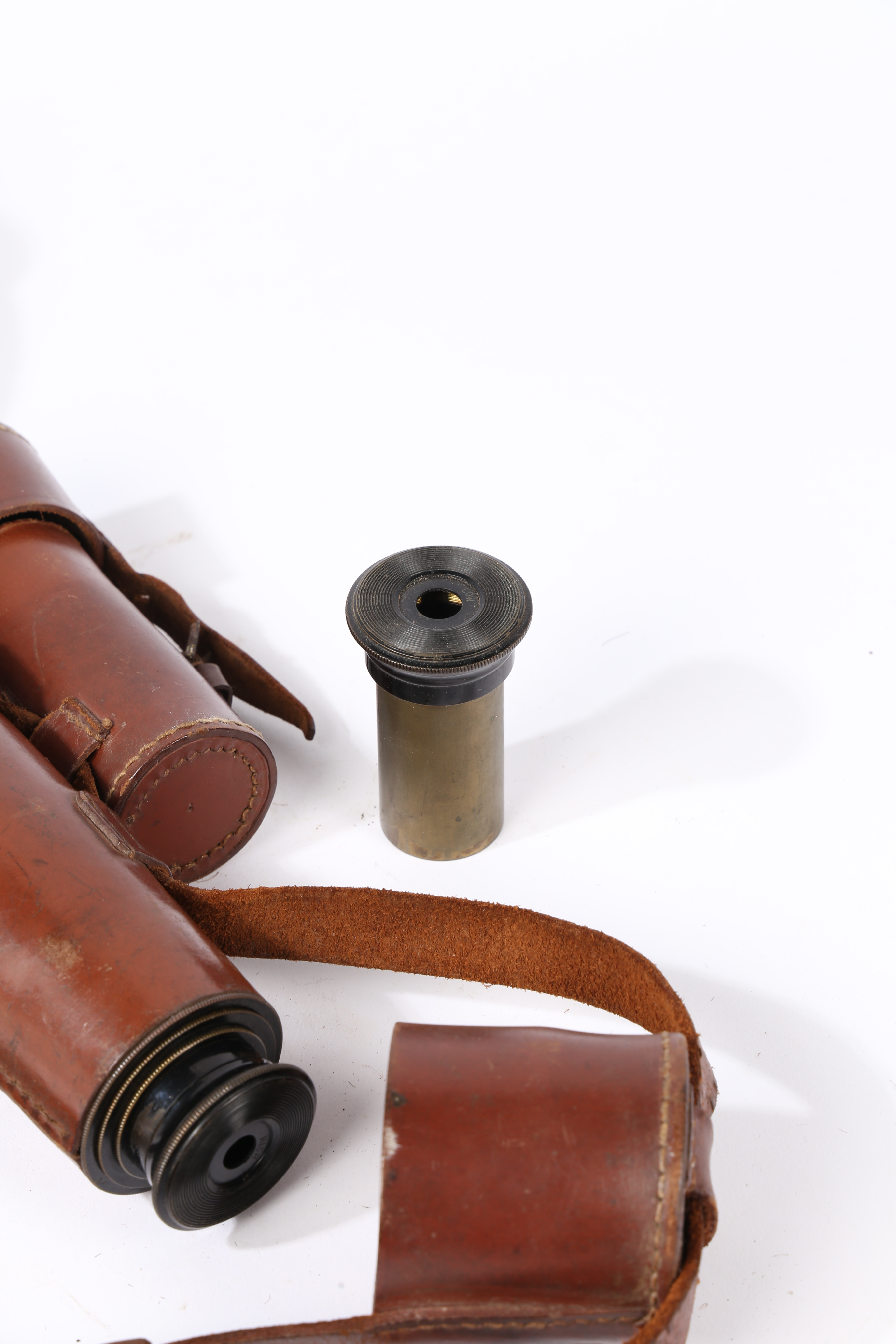 A LATE 19TH/EARLY 20TH CENTURY THREE DRAWER TELESCOPE BY DOLLAND OF LONDON. - Bild 3 aus 6