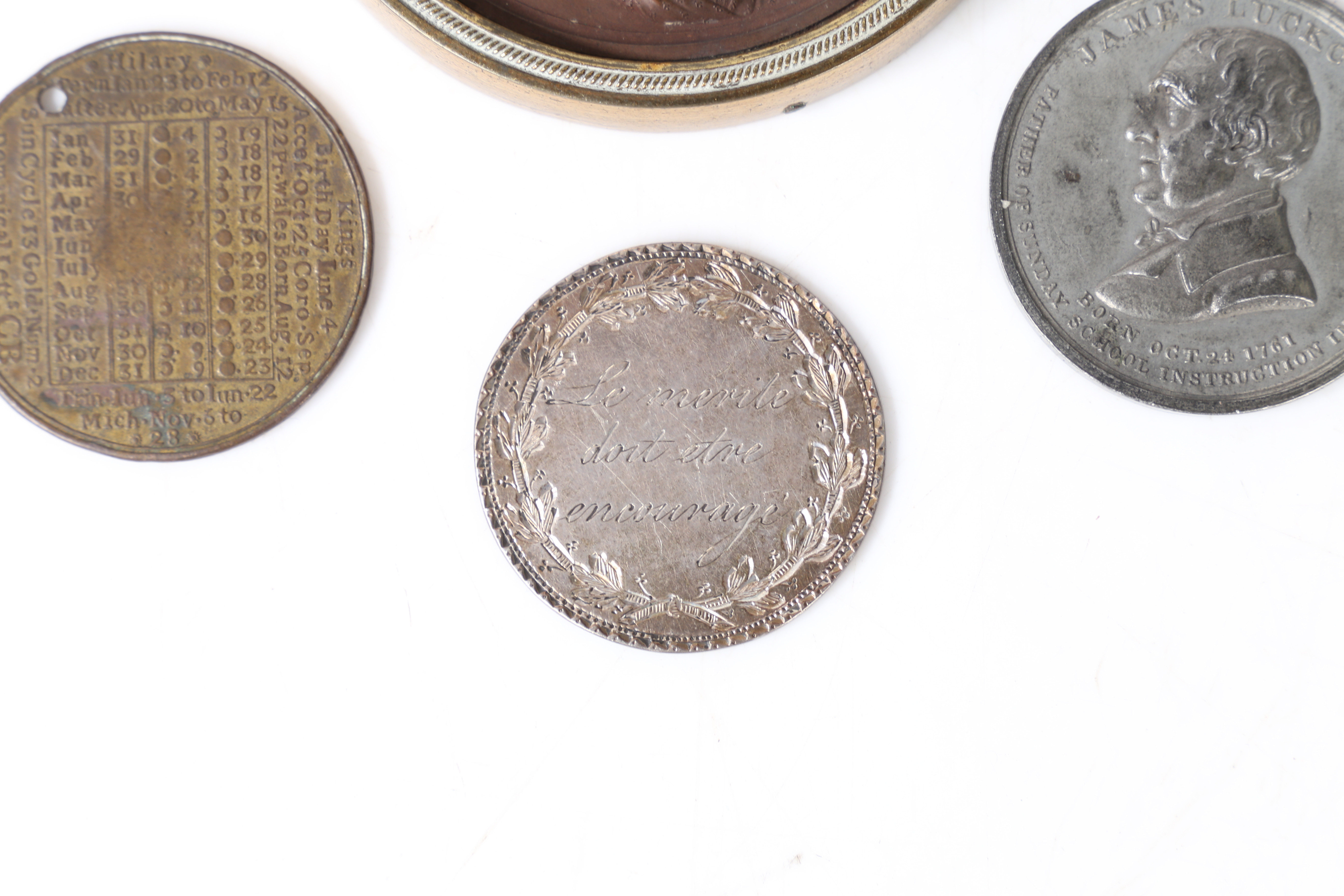 A COLLECTION 18TH CENTURY AND LATER TOKENS AND MEDALLIONS. - Image 7 of 9