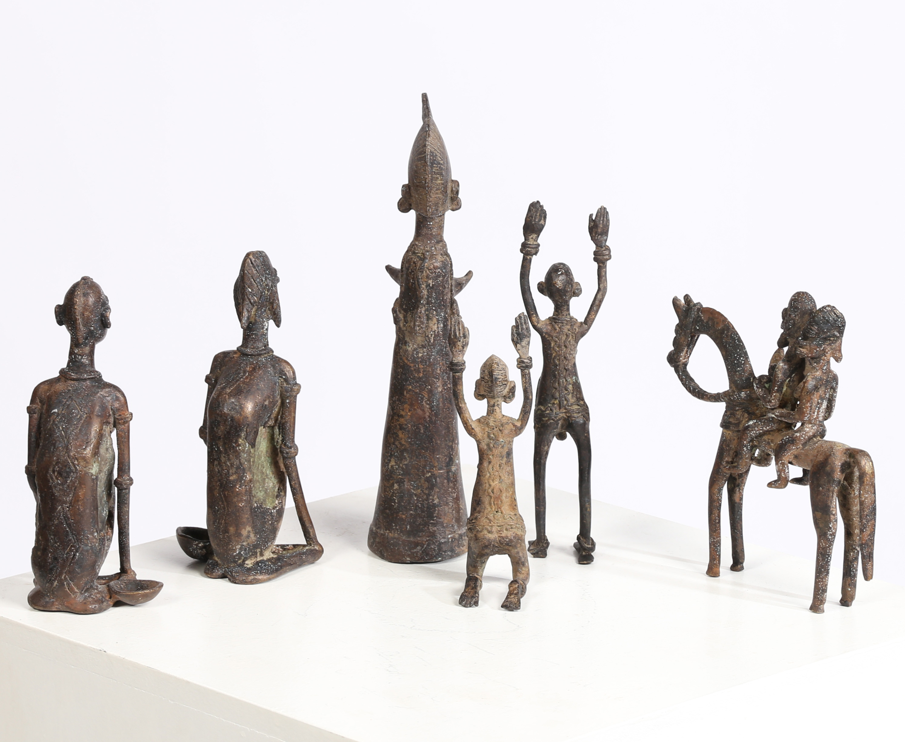 A COLLECTION OF DOGON BRONZED FIGURES, MALI (6). - Image 8 of 8
