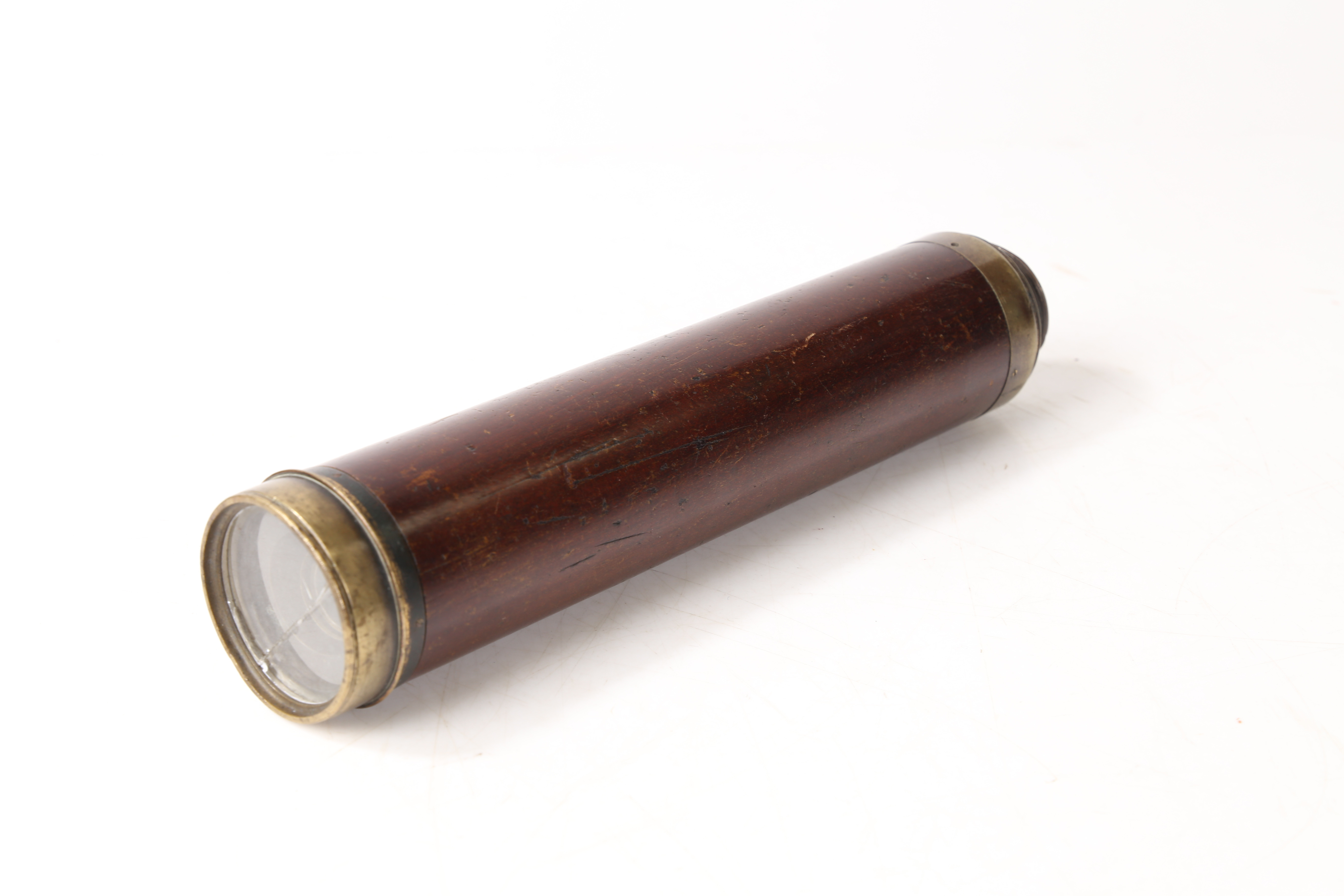 EARLY 19TH CENTURY BRASS AND BROWN LEATHER MOUNTED THREE DRAWER TELESCOPE BY DUDLEY ADAMS. - Bild 5 aus 6