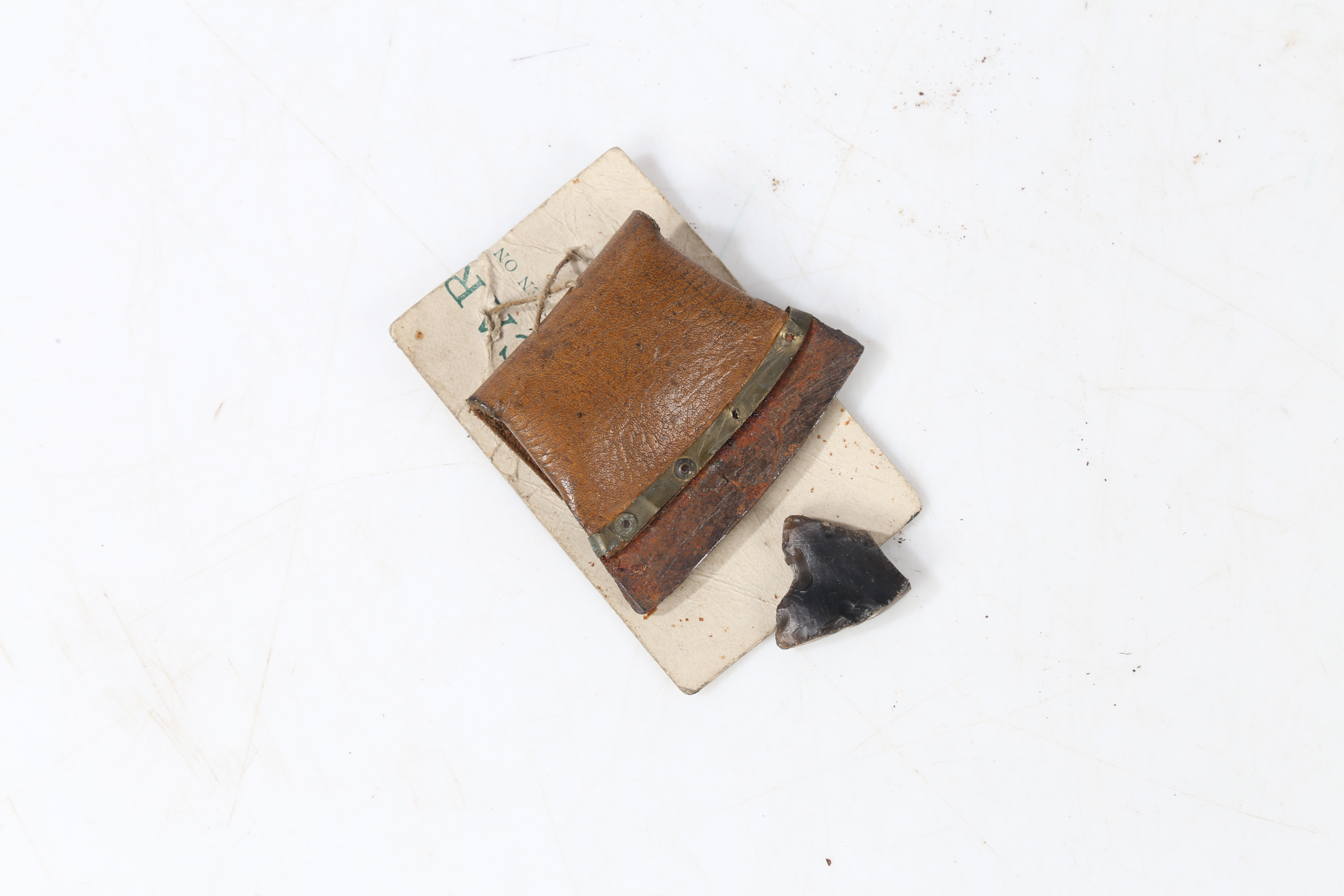 A CIRCA 1816 TIBETAN POCKET FLINT AND STEEL. - Image 4 of 4