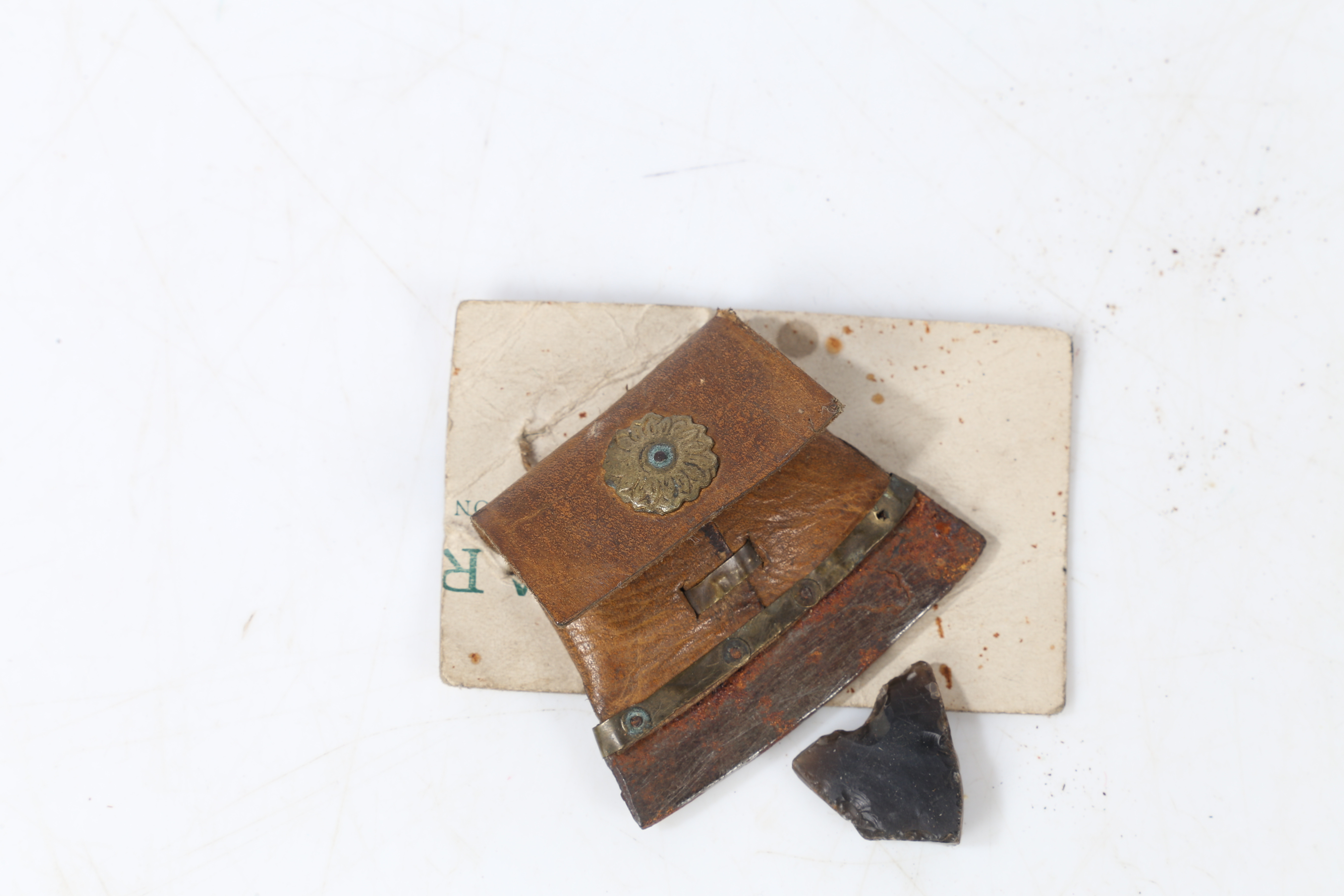 A CIRCA 1816 TIBETAN POCKET FLINT AND STEEL. - Image 2 of 4