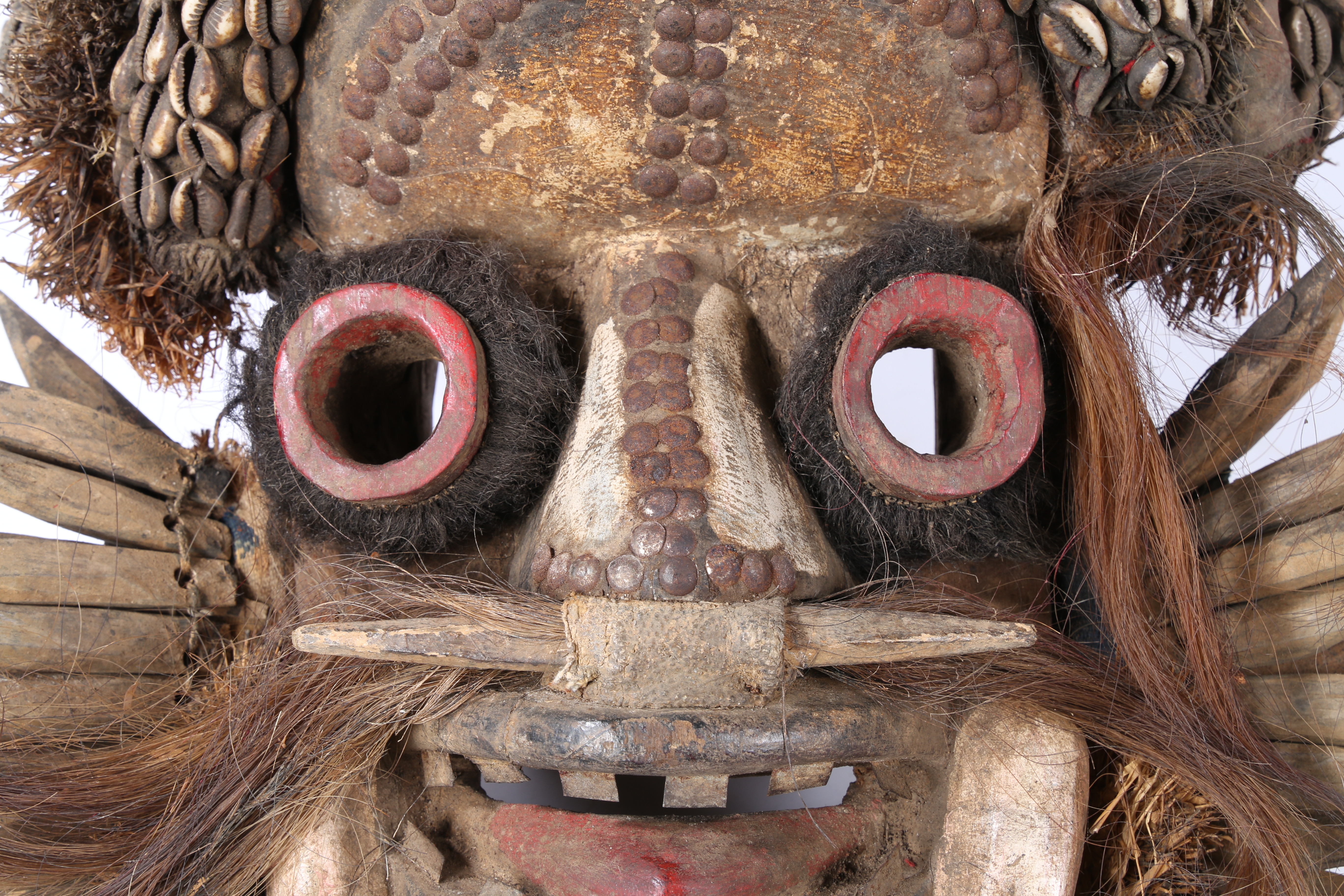 A DAN GUERE WARRIOR MASK, IVORY COAST/COTE D'IVOIRE. - Image 4 of 11