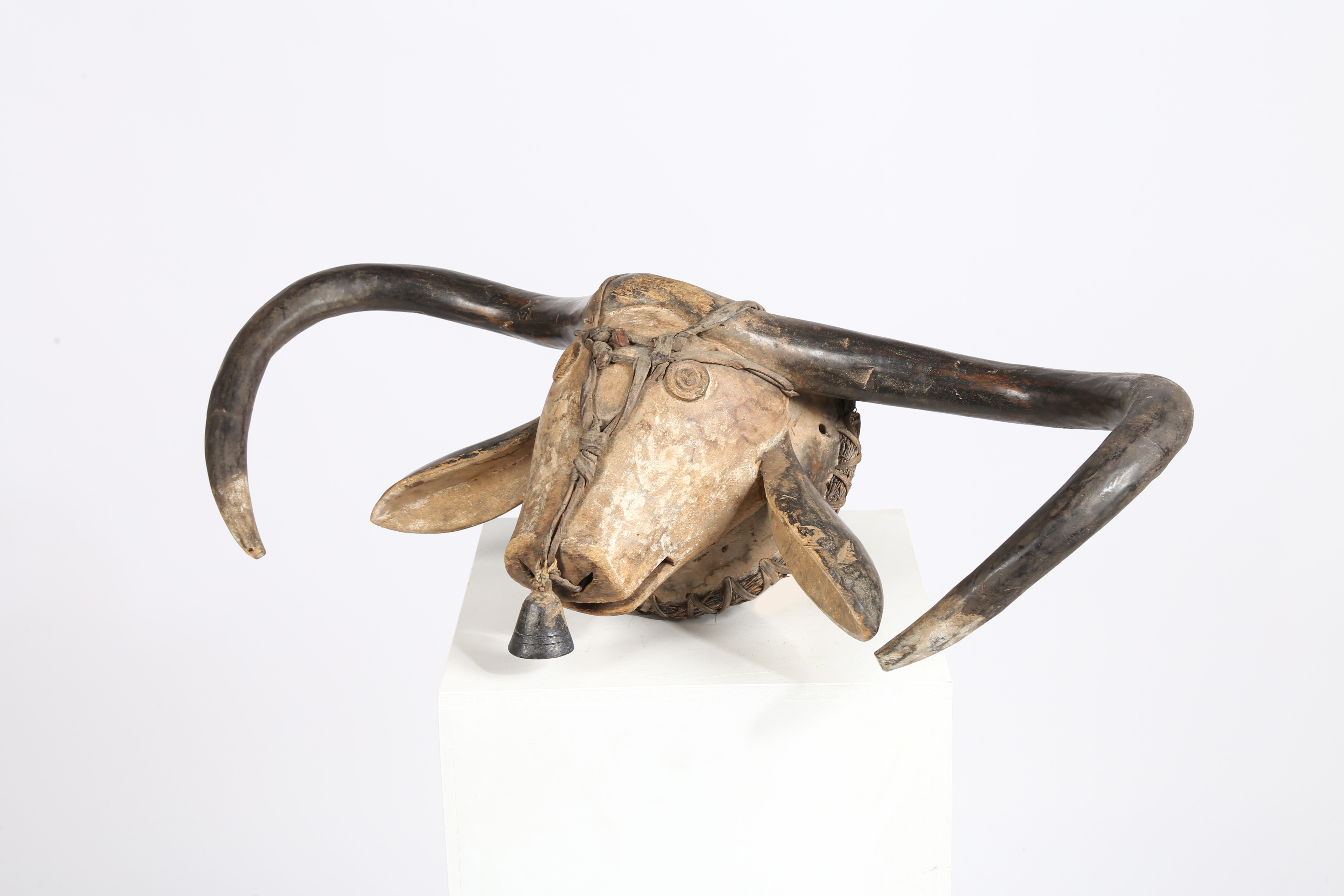 A BIDJOBO BULL MASK, GUINEA BISSAU. - Image 7 of 10