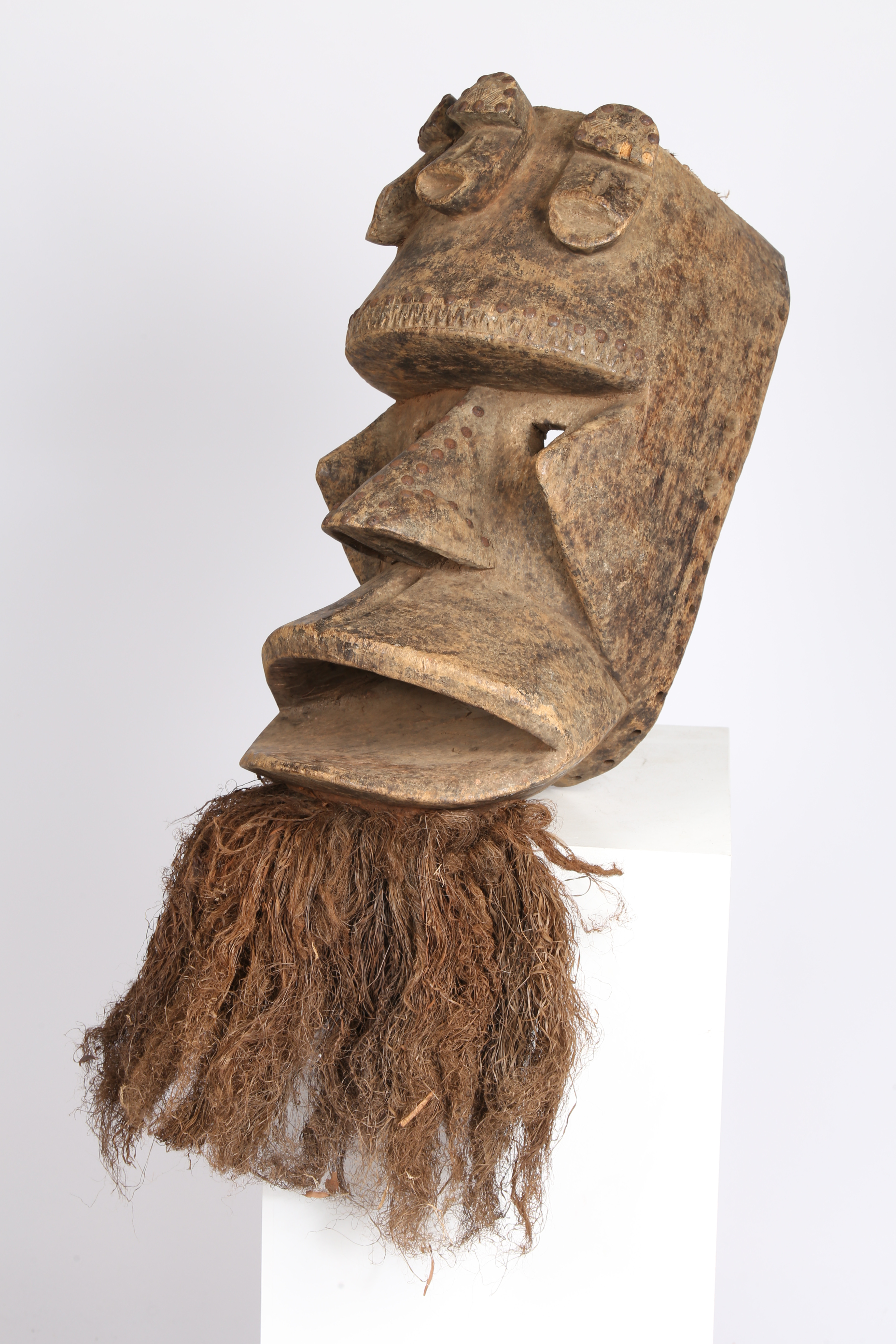 A EXTREMELY LARGE DAN KRAN MASK, LIBERIA. - Image 6 of 7