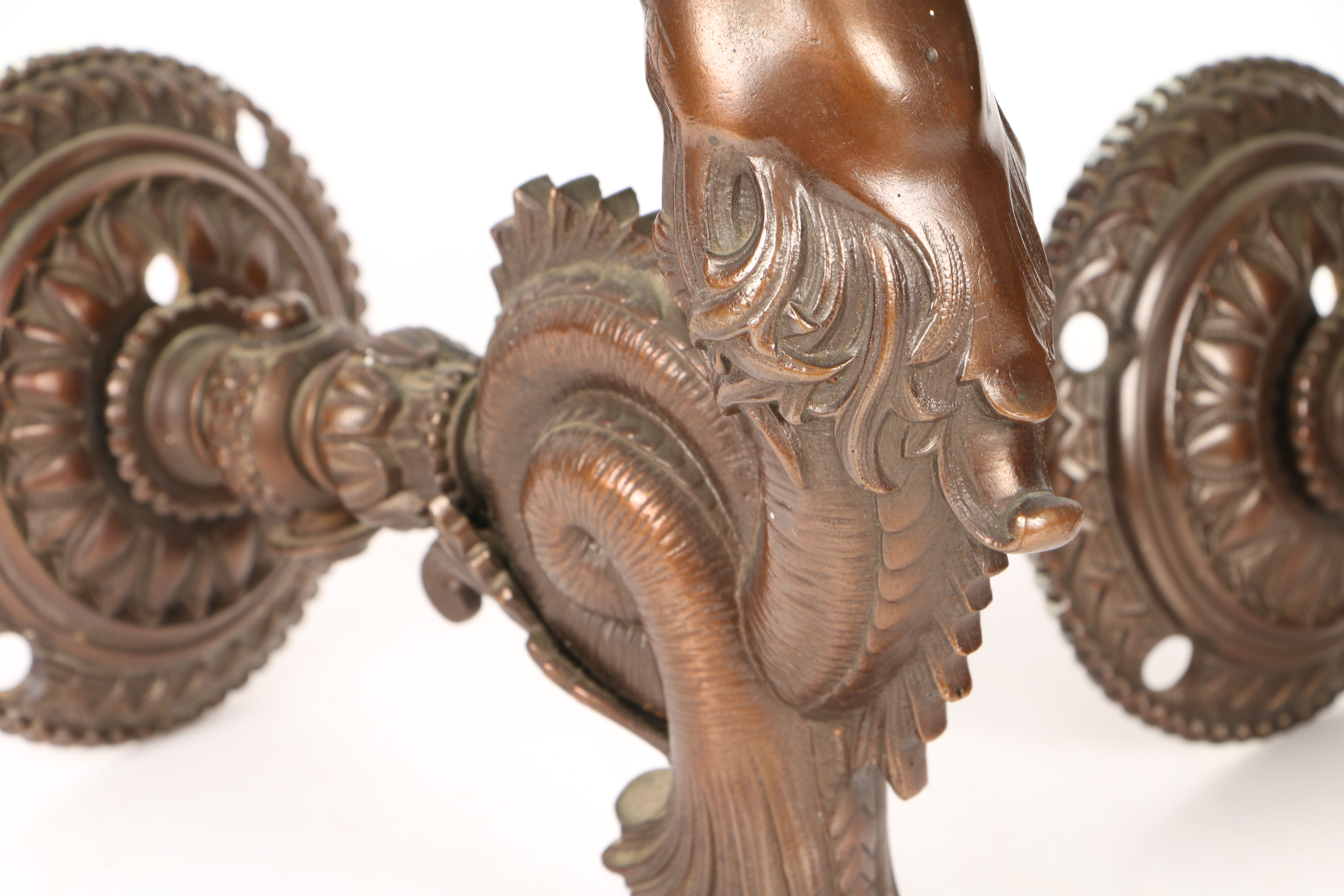 A PAIR OF BRONZE PATINATED WALL SCONCES IN THE FORM OF SIRENS. - Image 4 of 6