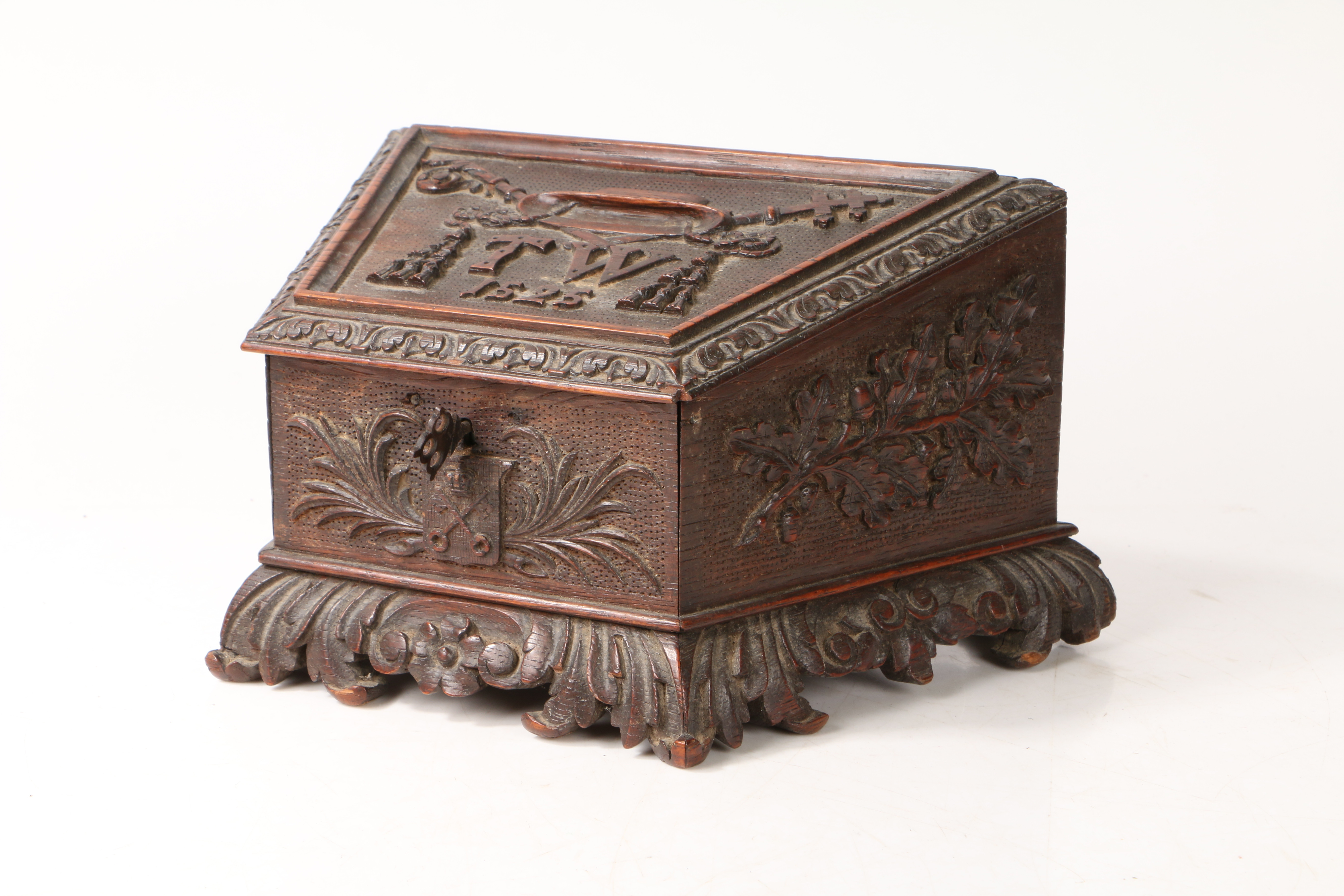 CHRIST CHURCH INTEREST - A 19TH CENTURY CARVED OAK BOX. - Image 4 of 10