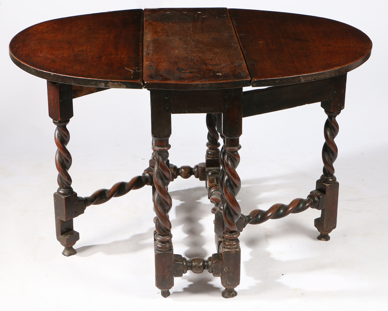 A CHARLES II OAK GATELEG TABLE, WITH SPIRAL-TURNED LEGS, CIRCA 1680. - Image 2 of 2