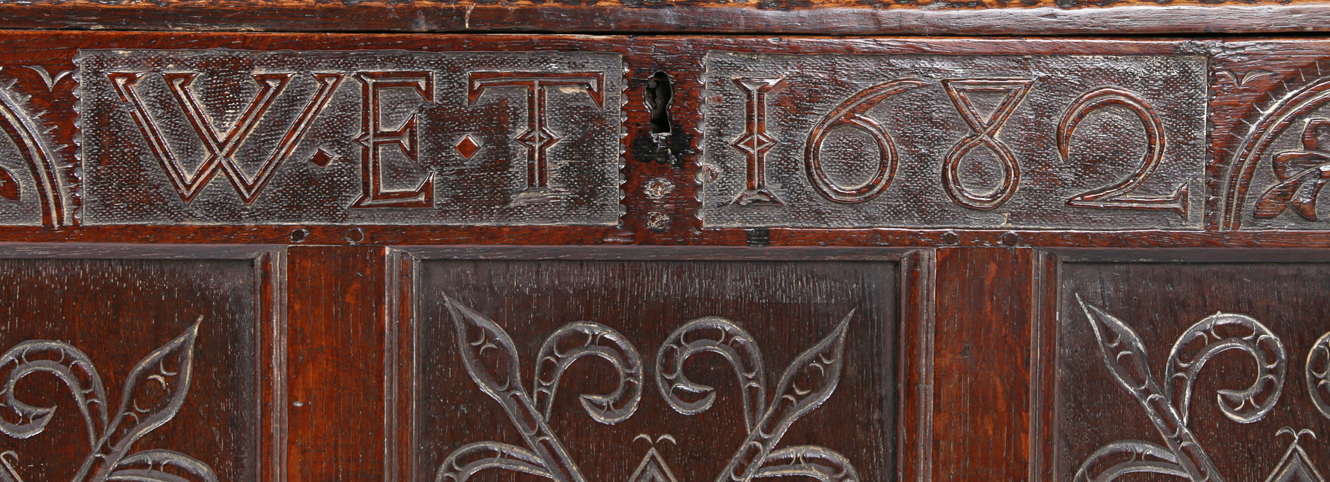 A CHARLES II OAK COFFER, NORTH COUNTRY, DATED 1682. - Image 2 of 2