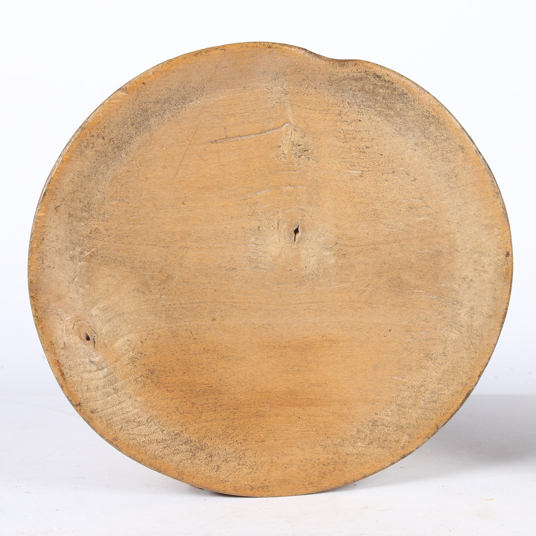 TWO 18TH CENTURY SYCAMORE PLATES OR PLATTERS, ENGLISH. - Image 3 of 4