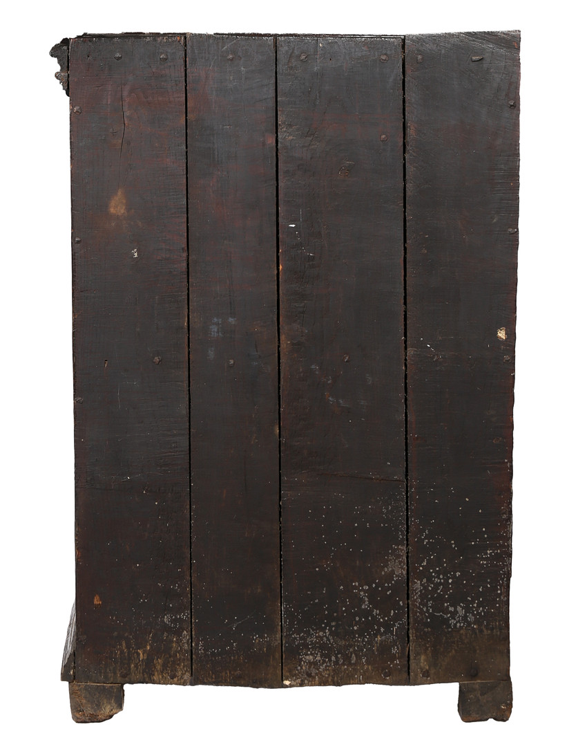 A SMALL 17TH CENTURY OAK LIVERY CUPBOARD, FRANCO-FLEMISH. - Image 4 of 4