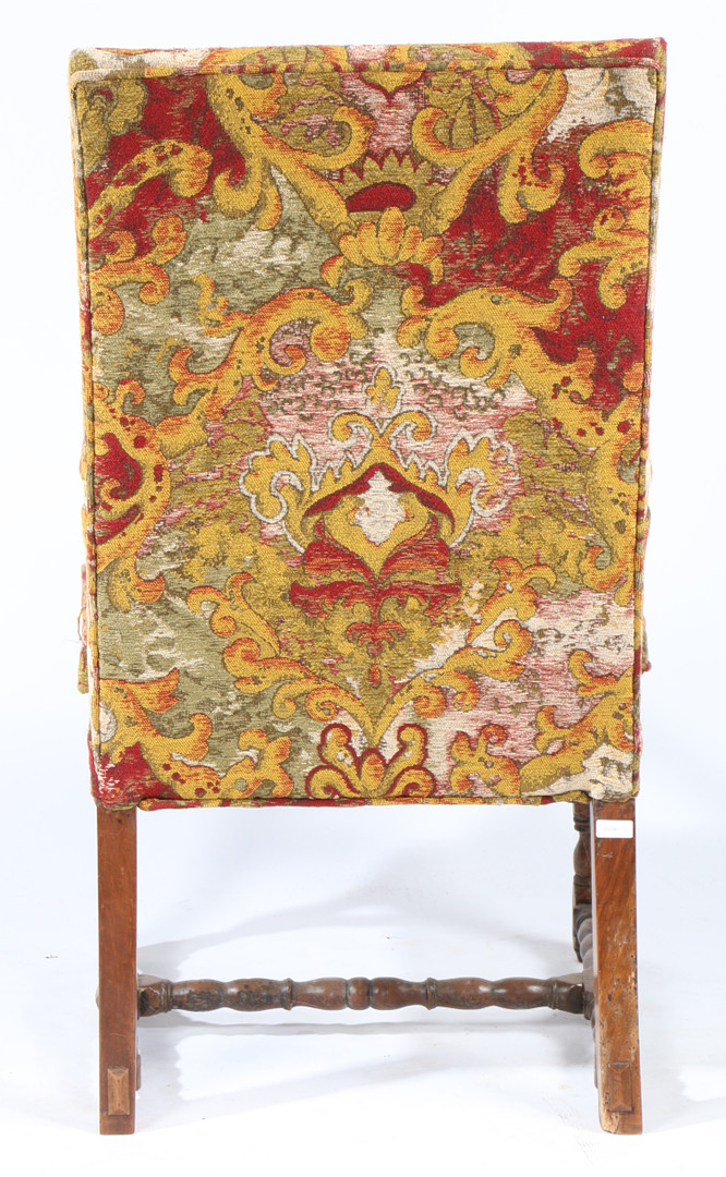 A WALNUT AND UPHOLSTERED OPEN ARMCHAIR, FLEMISH, CIRCA 1700. - Image 4 of 4