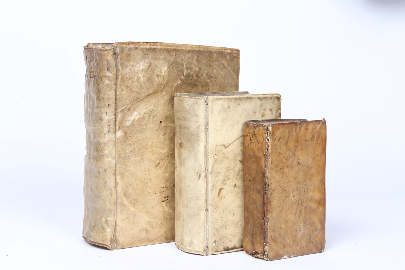 THREE 16TH/17TH CENTURY VELLUM BOUND BOOKS. - Image 2 of 5