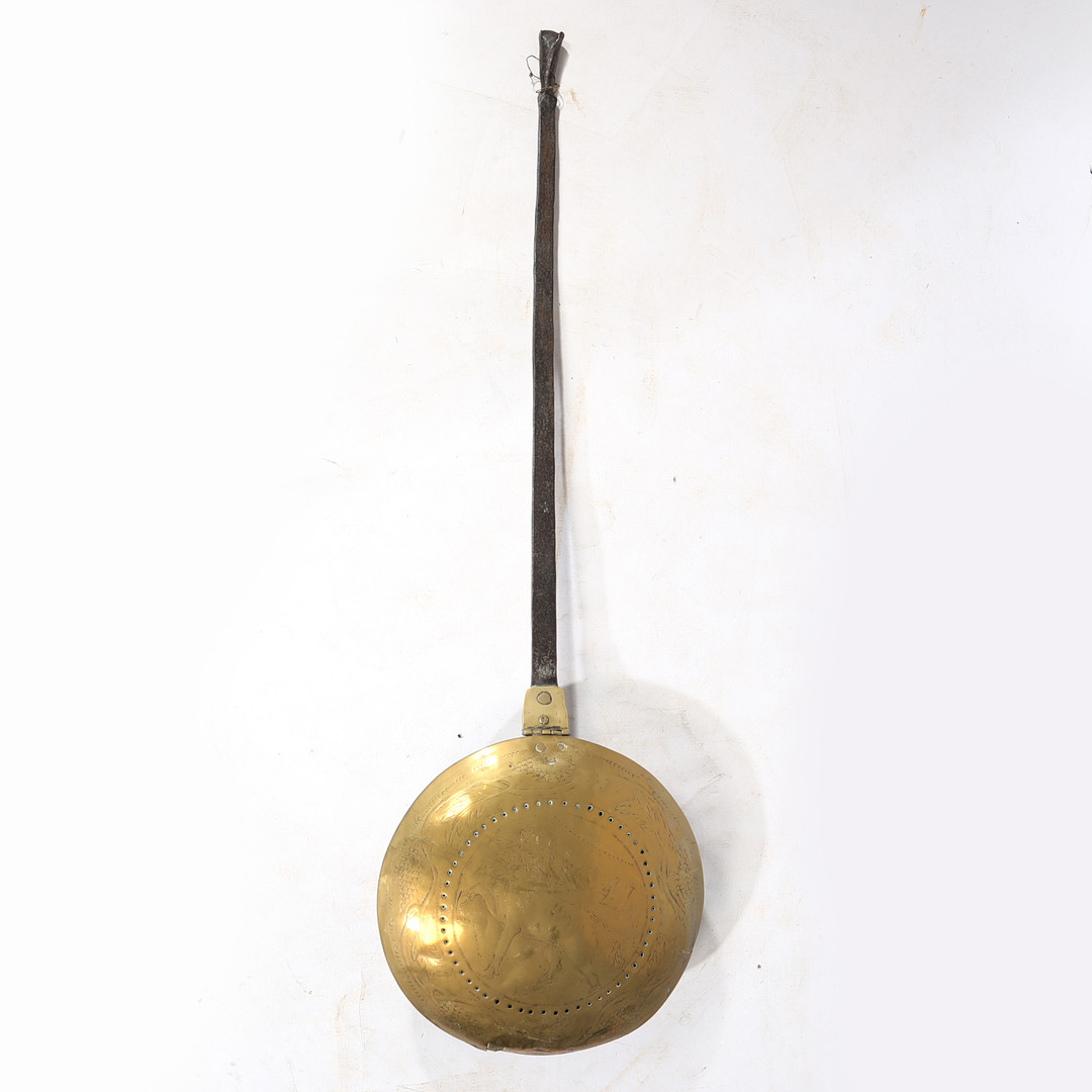 A CHARLES I BRASS AND IRON WARMING PAN, DATED 1641. - Image 2 of 5