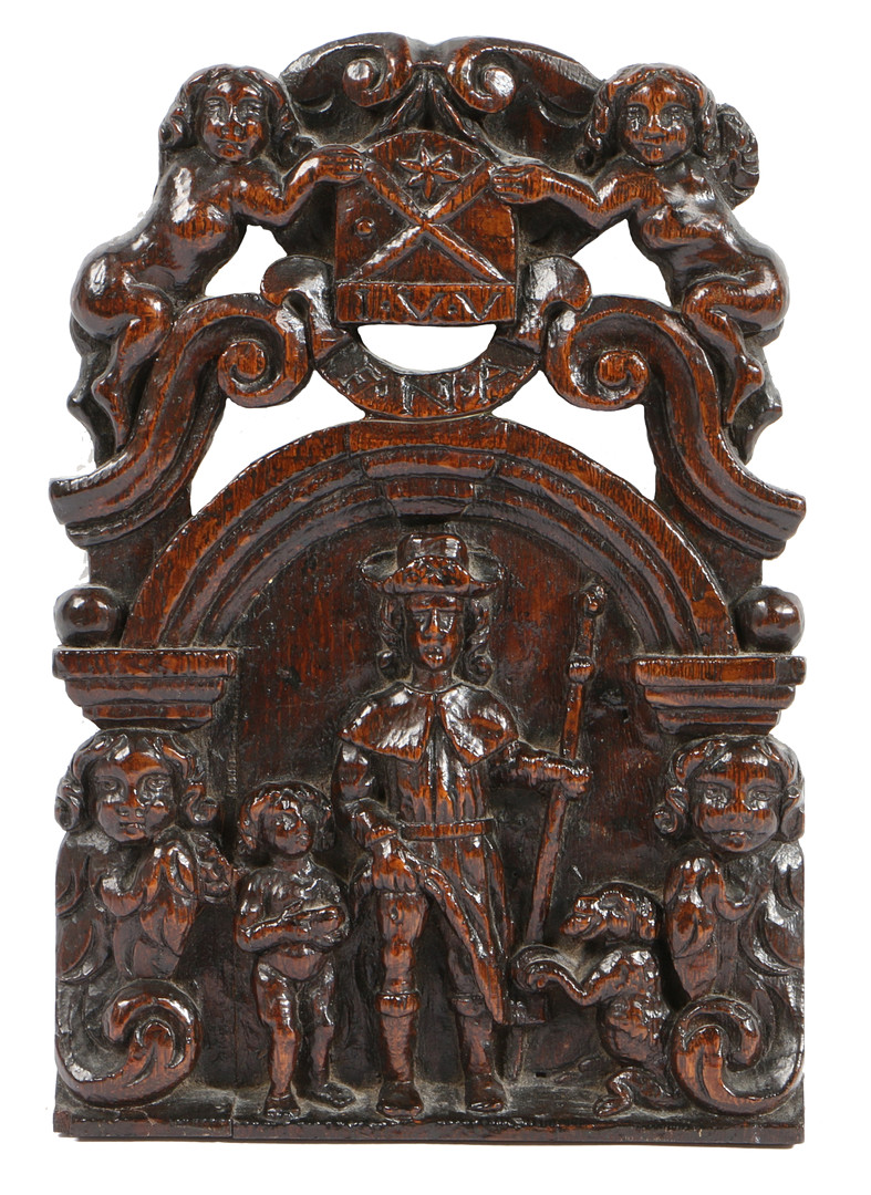 AN EARLY 17TH CENTURY CARVED AND PIERCED OAK PANEL, FLEMISH, CIRCA 1600-40.